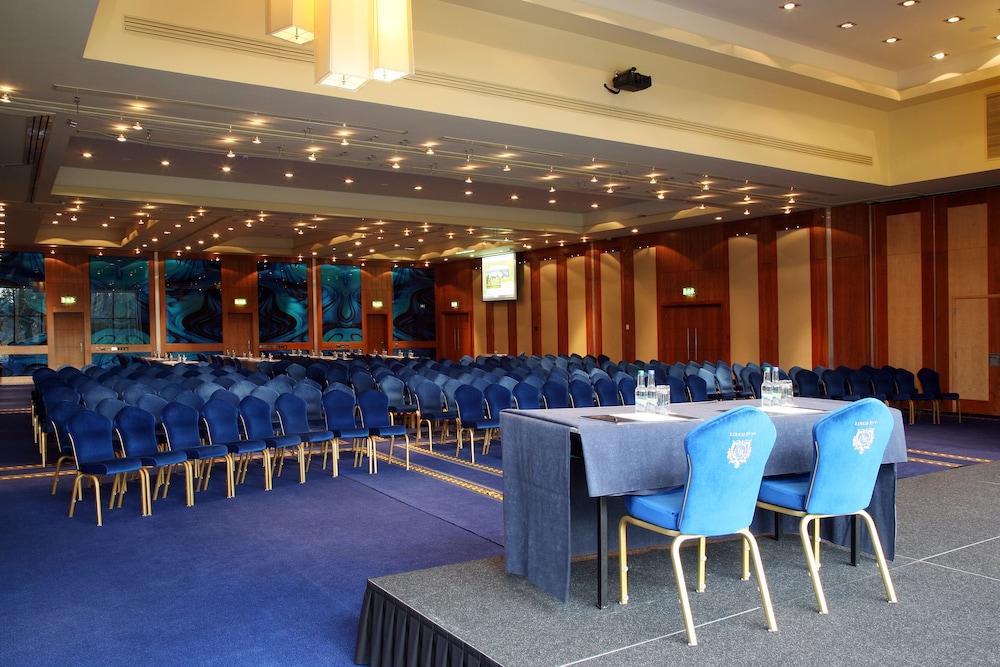Готель Lough Rynn Castle Mohill Екстер'єр фото